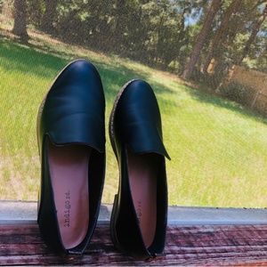 🔥INDIGO RD | Hani black slip-on loafer flats